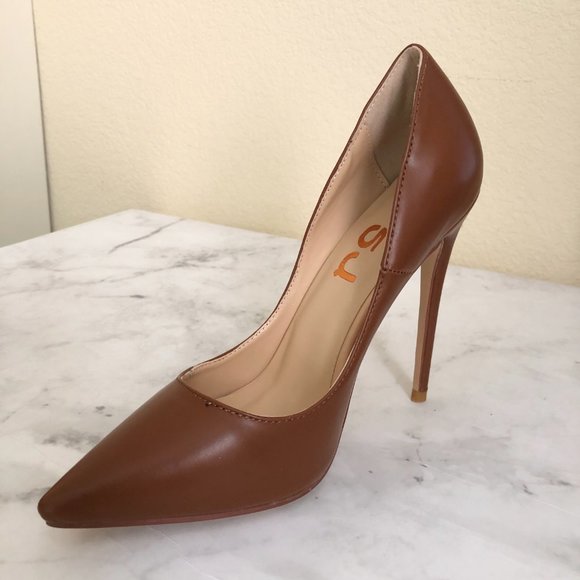 SOLD❤️ Size 5.5 Brown PU High Heel Pump - Picture 6 of 7